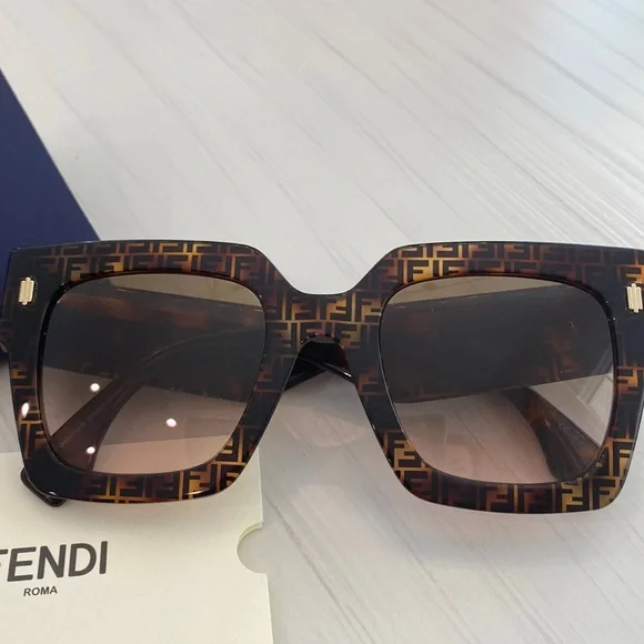Fendi | Accessories | Fendi Fg446vpf1e10 Havana Pattern  display picture 1